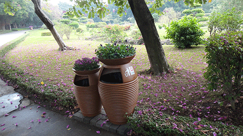  汕頭玻璃鋼花盆垃圾桶，點(diǎn)綴公園好環(huán)境。